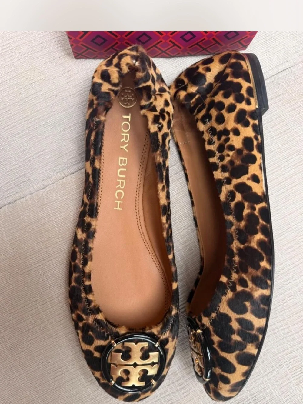 Tory Burch Leopard Ballet Flats with Logo Medallion - Tan/Black Size 8.5